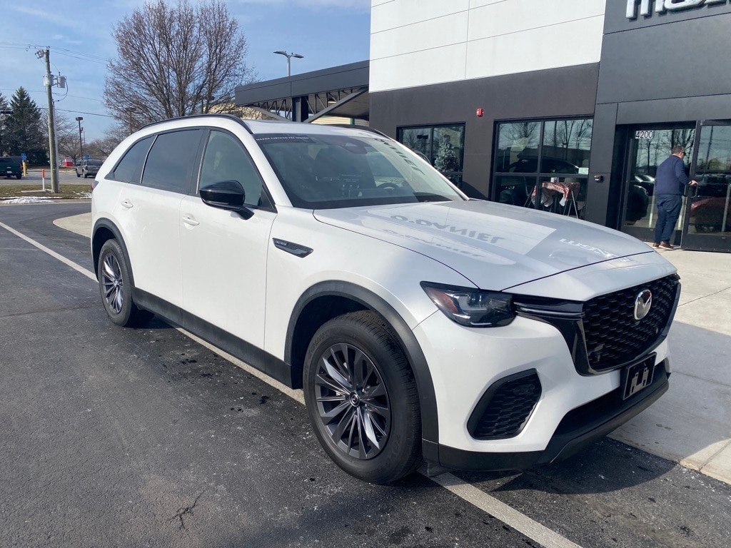 2025 Mazda CX-70 Preferred Package's photo