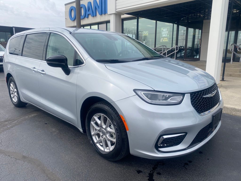 2024 Chrysler Pacifica