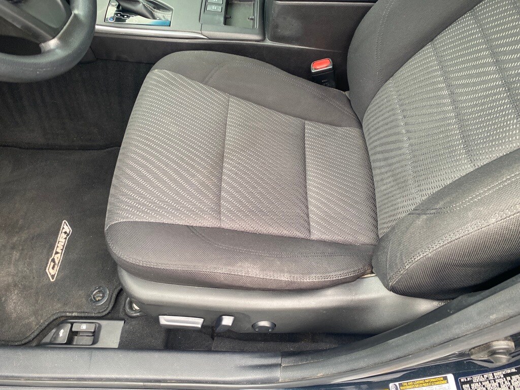 2016 Toyota Camry Hybrid photo 4