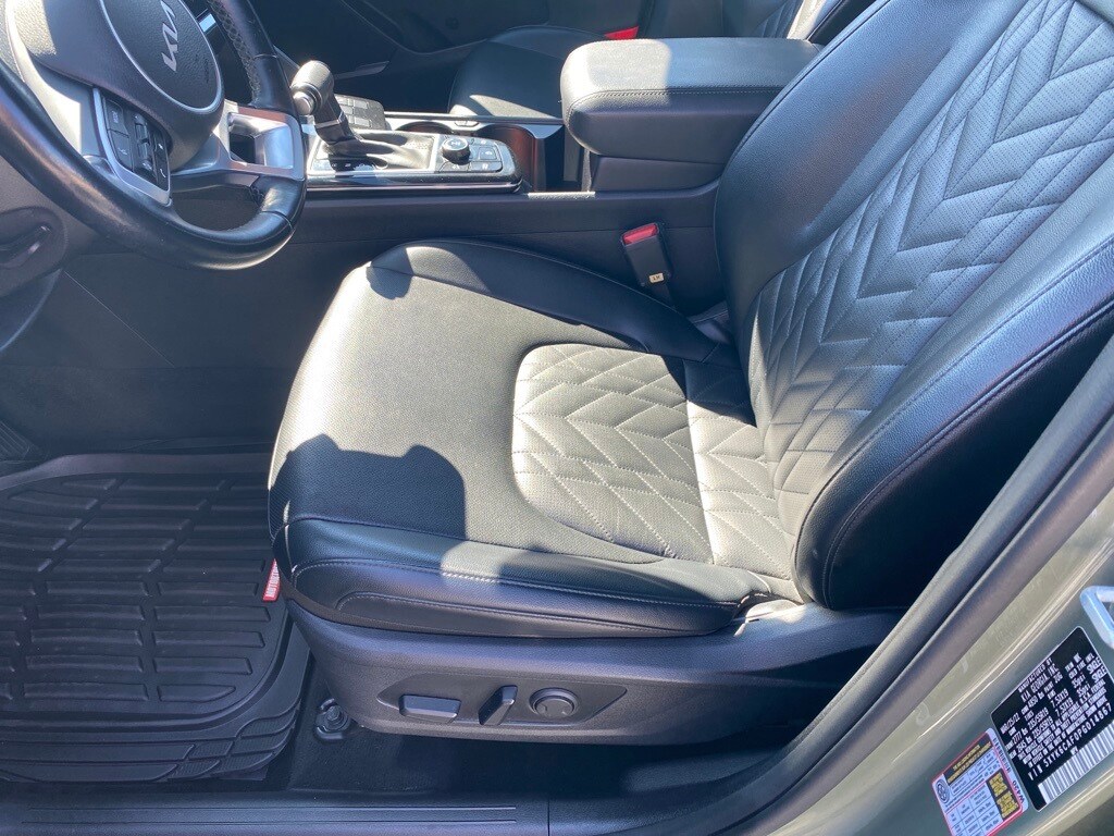 2023 Kia Sportage X-Line photo 3
