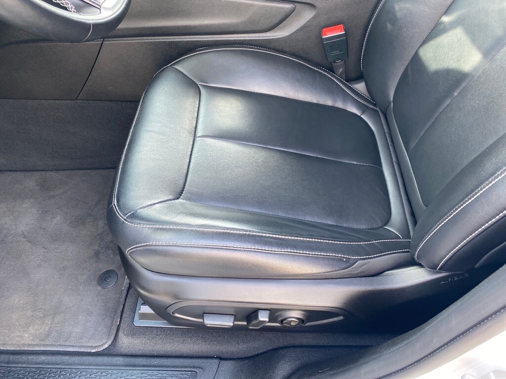 2022 Jeep Grand Cherokee Limited photo 3