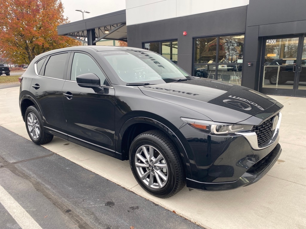 2025 Mazda CX-5 S Select Package's photo