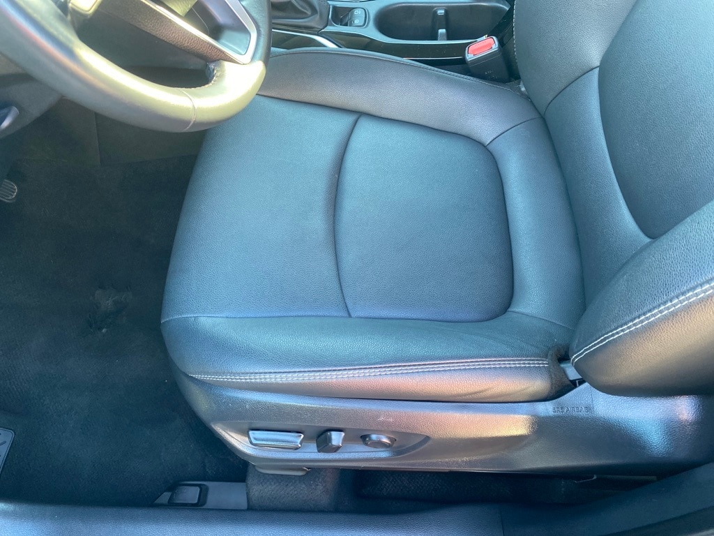 2024 Toyota Corolla Cross XLE photo 4