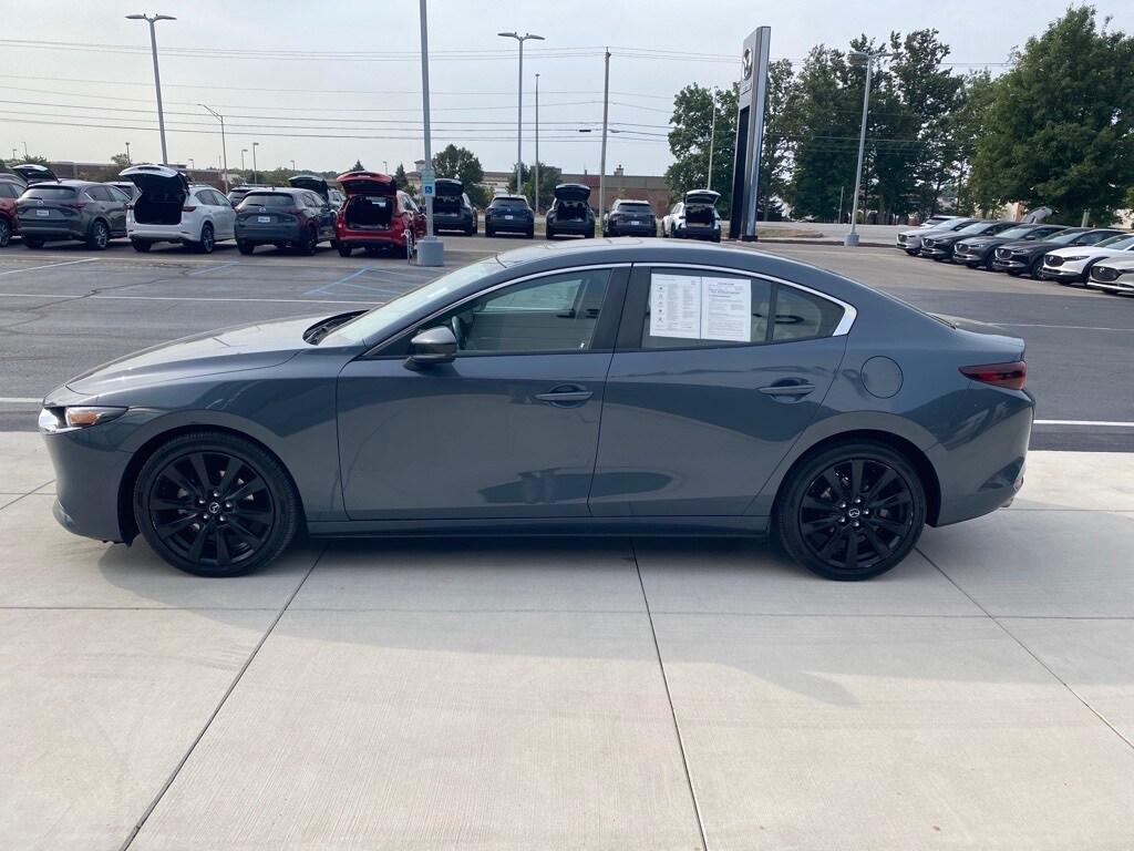 2023 Mazda Mazda3 2.5 s Carbon photo 4