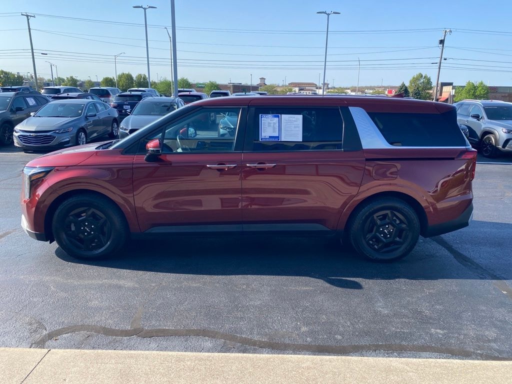 Used 2025 Kia Carnival LXS Van Passenger Van