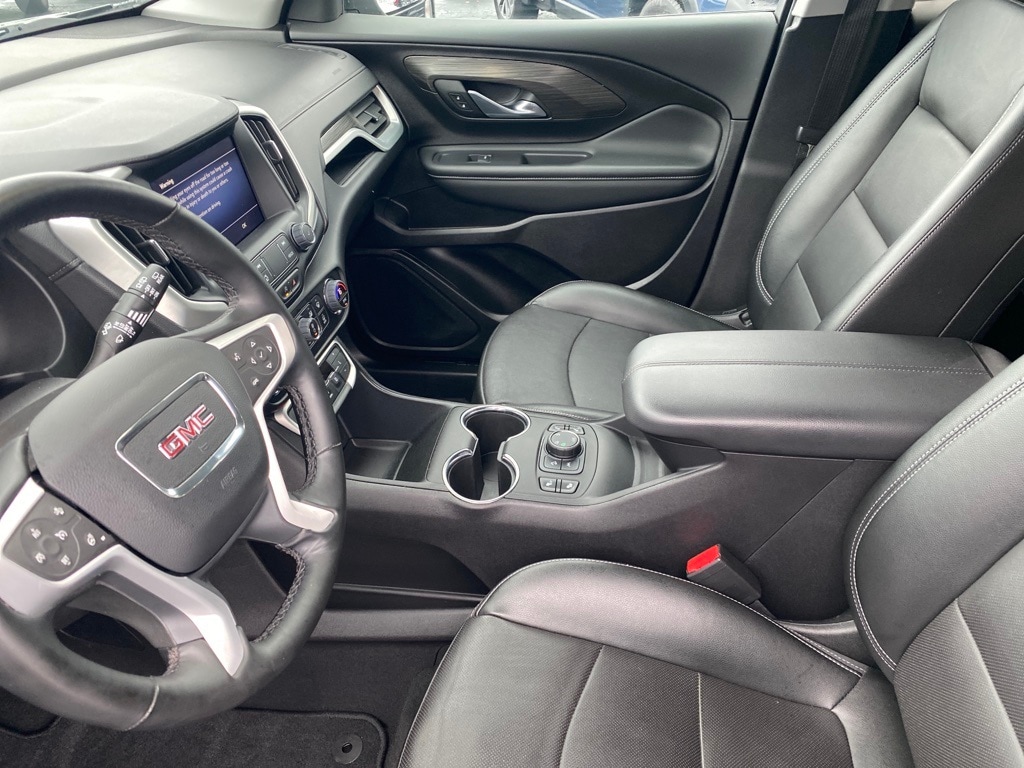 2024 Gmc Terrain SLT photo 3