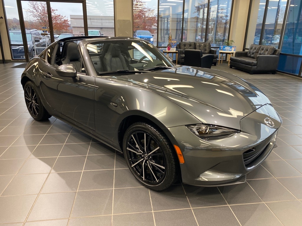2024 Mazda MX-5 Miata RF Grand Touring's photo