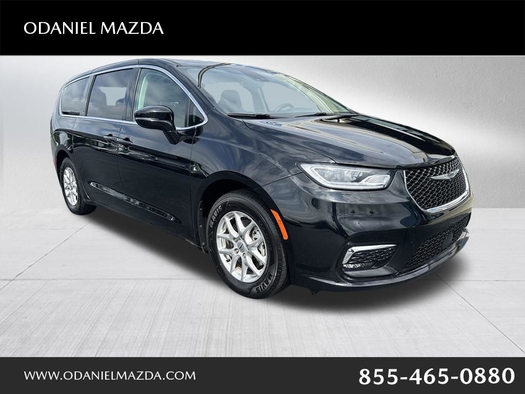 Used 2024 Chrysler Pacifica Touring L Van Passenger Van