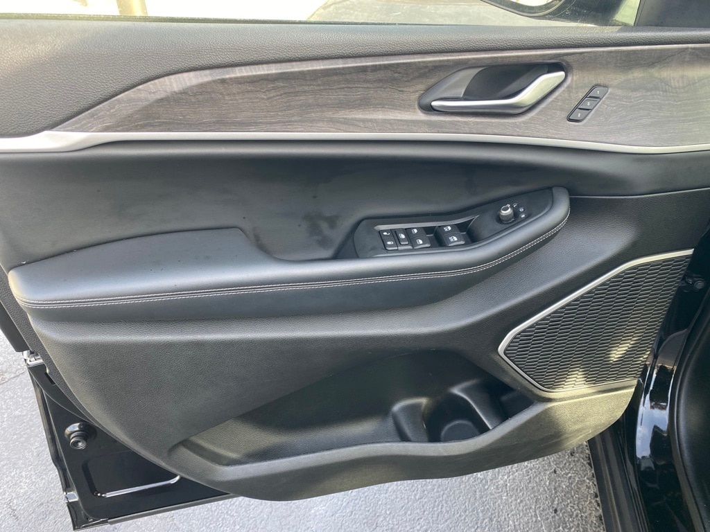 Used 2022 Jeep Grand Cherokee L Limited SUV