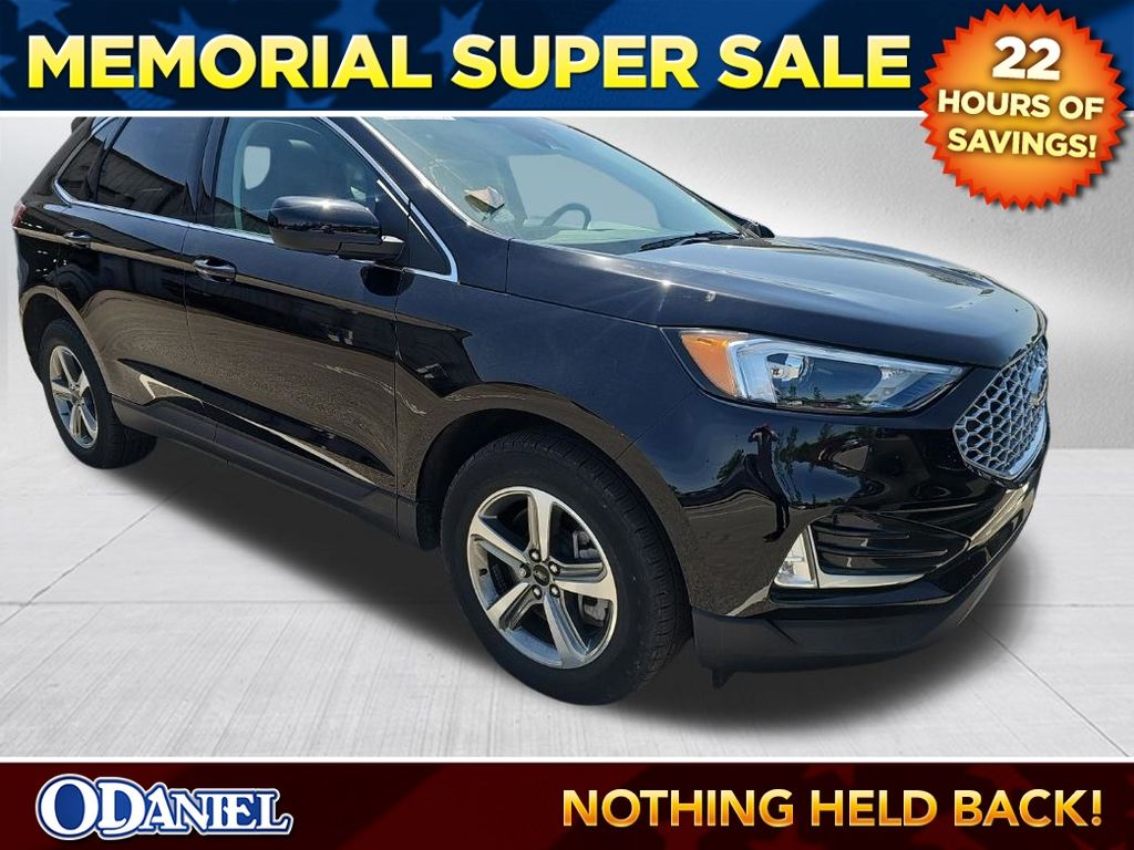 2024 Ford Edge SEL AWD's photo