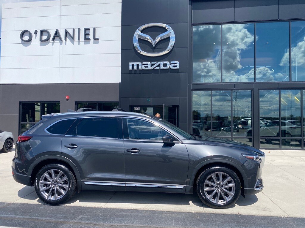 2022 Mazda CX-9 Grand Touring photo 2