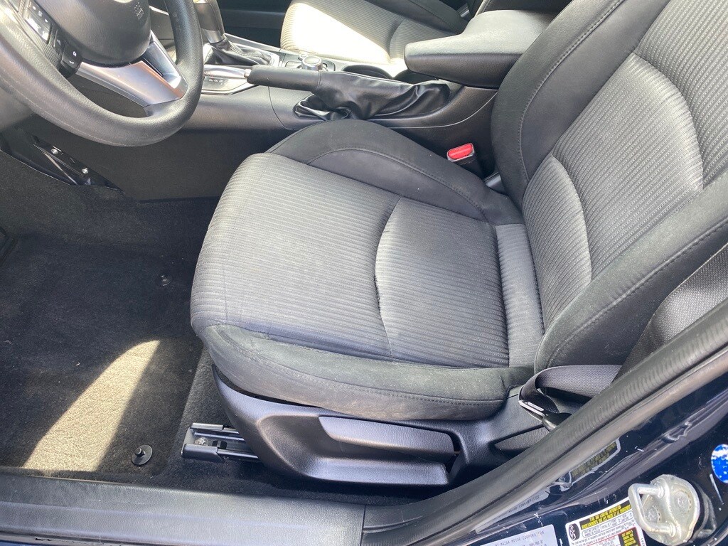 2016 Mazda Mazda3 i Sport Sedan photo 3