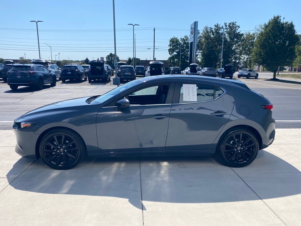 2025 Mazda Mazda3 2.5 s Carbon photo 4