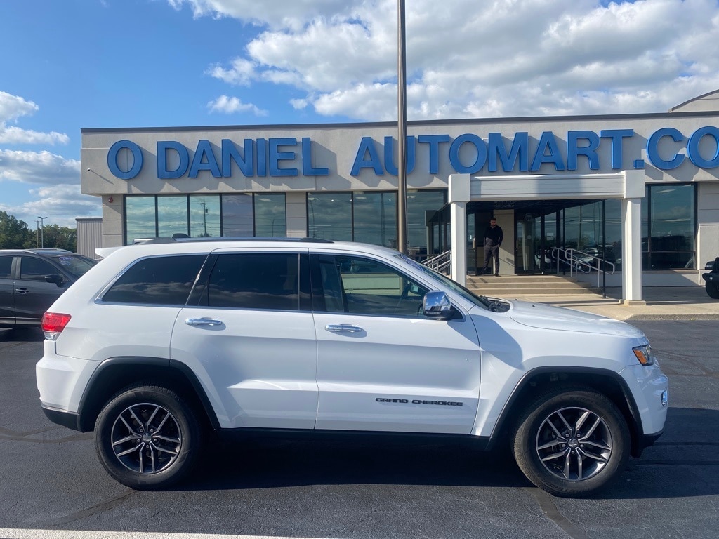 Used 2018 Jeep Grand Cherokee Limited with VIN 1C4RJFBG9JC221484 for sale in Fort Wayne, IN