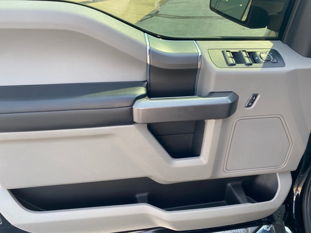 2020 Ford F-150 XLT photo 3