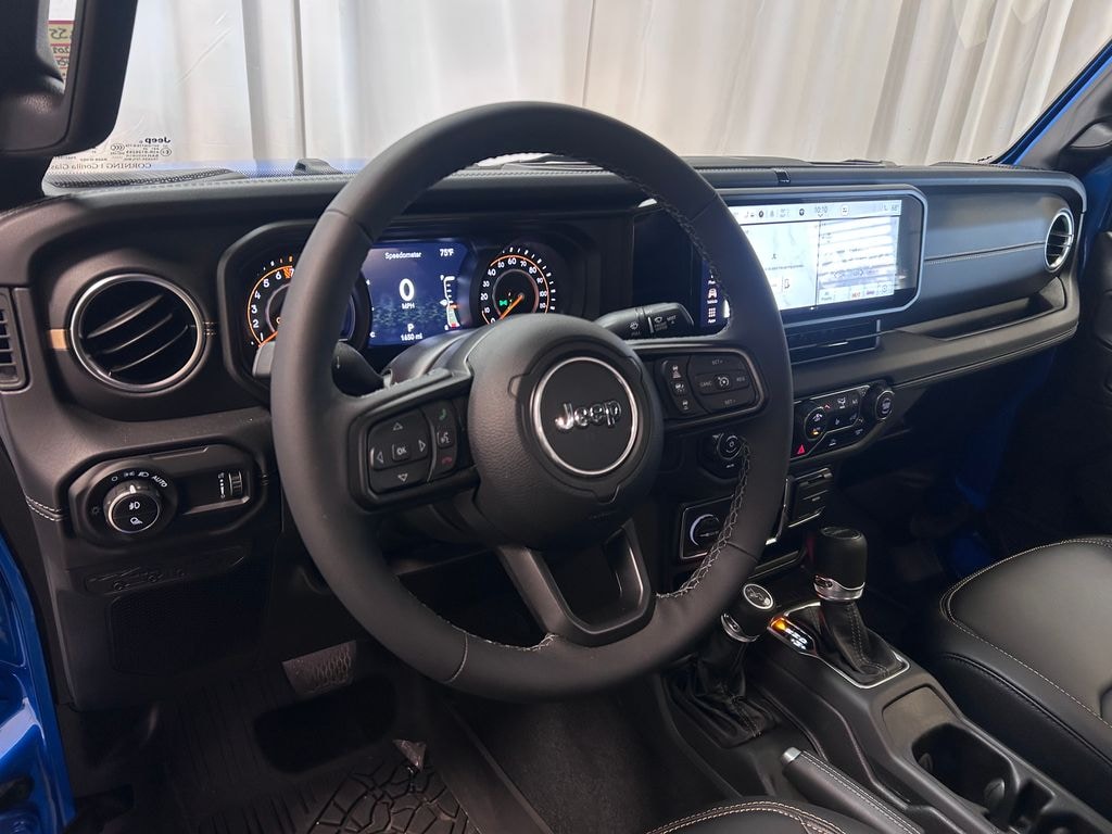 Used 2025 Jeep Gladiator Sport Truck Crew Cab