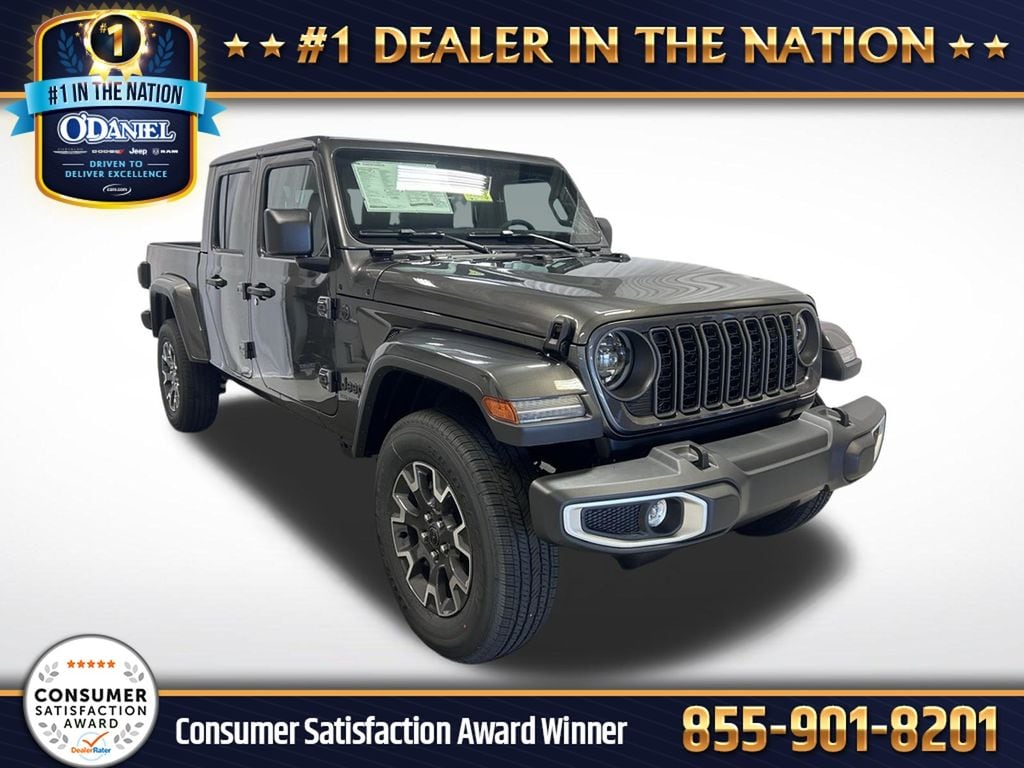 2026 Jeep Gladiator Sahara Auto's photo