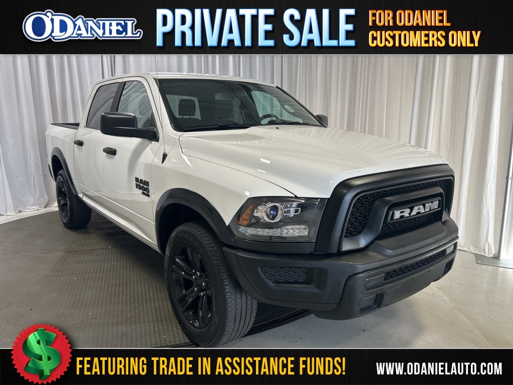 2024 RAM Ram 1500 Classic Warlock's photo
