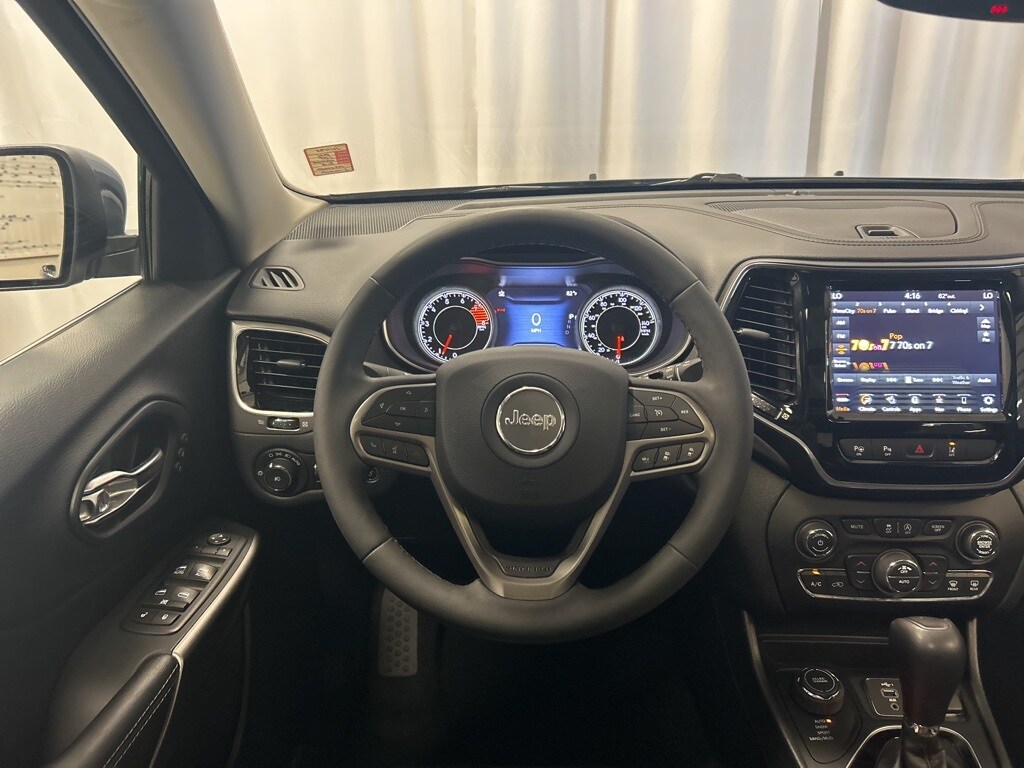 2021 Jeep Cherokee Limited photo 2