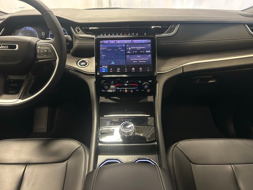 2025 Jeep Grand Cherokee L Limited - Photo 13