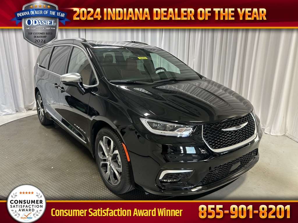 2026 Chrysler Pacifica Pinnacle's photo