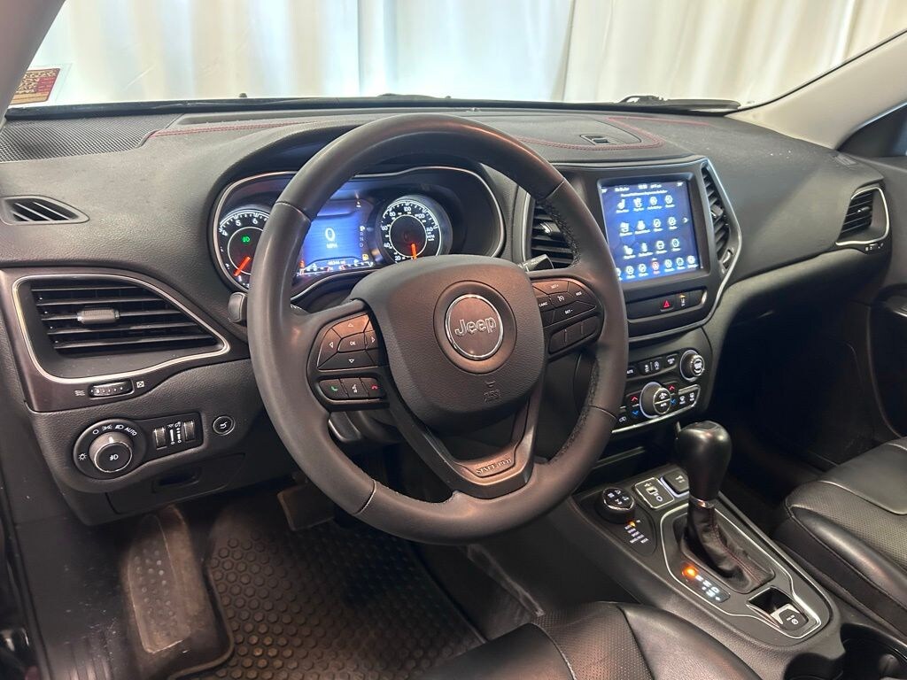 Used 2022 Jeep Cherokee Trailhawk SUV