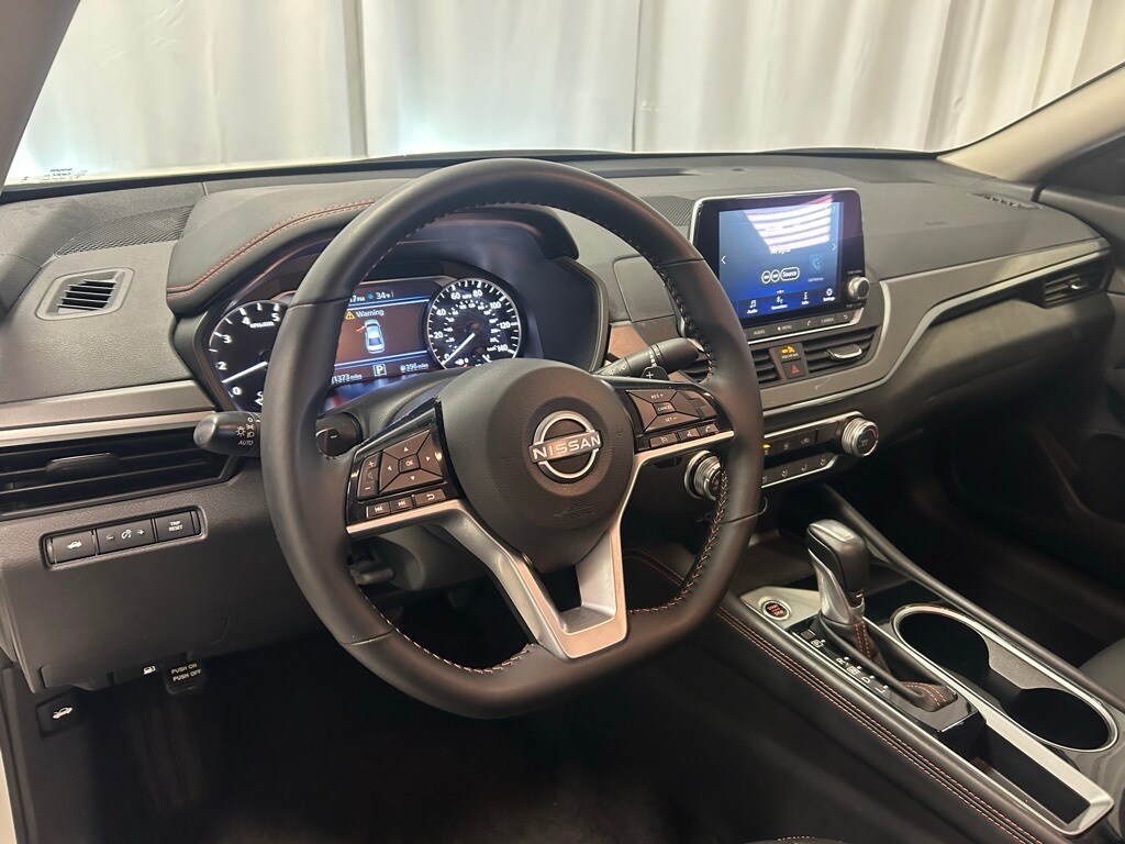 Used 2025 Nissan Altima SR Sedan