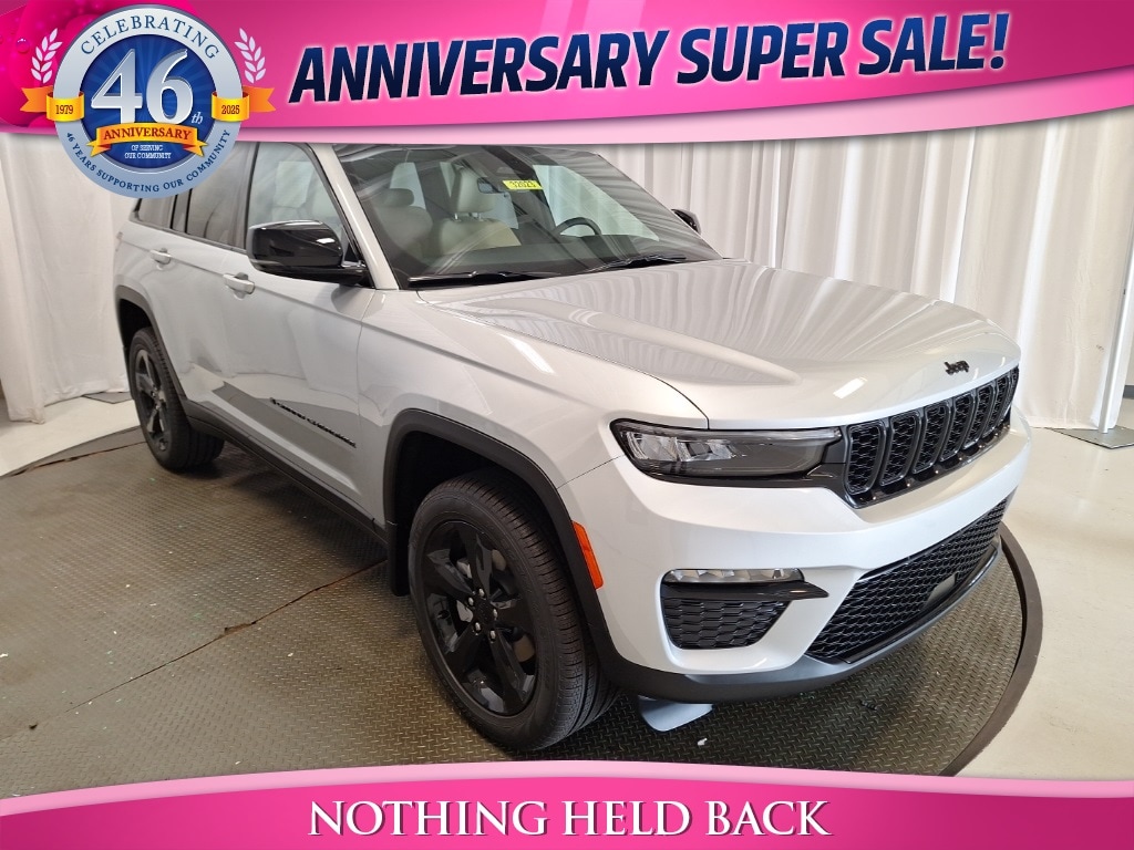2025 Jeep Grand Cherokee Limited Sport photo 2