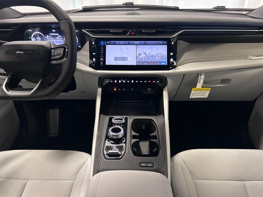 2026 Jeep Cherokee Laredo - Photo 19