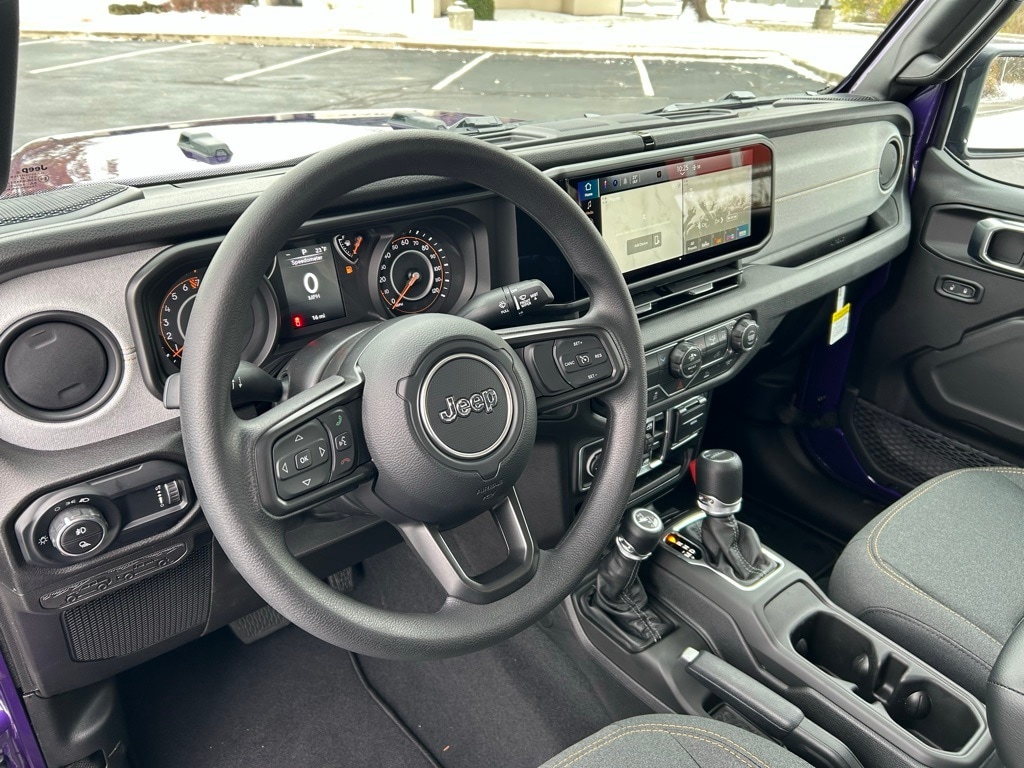 2026 Jeep Gladiator Sport photo 2