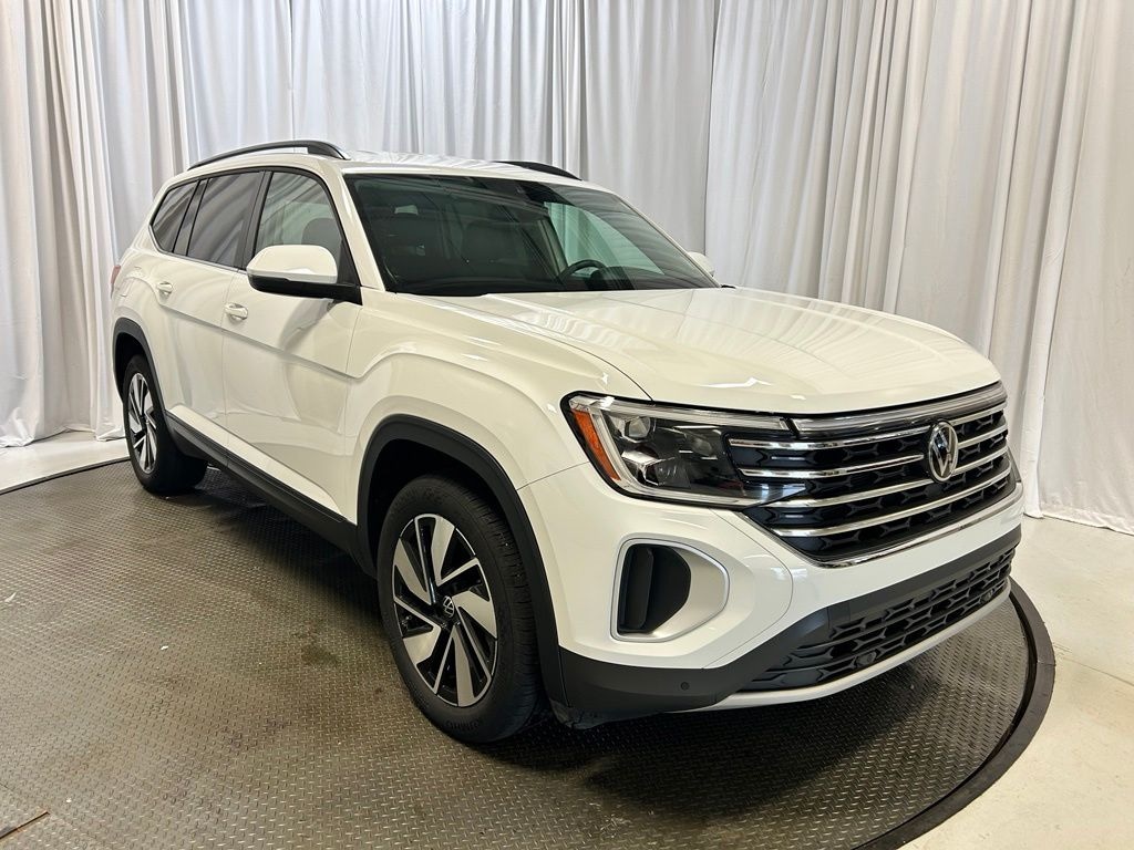Used 2024 Volkswagen Atlas 2.0T SE w/Technology SUV