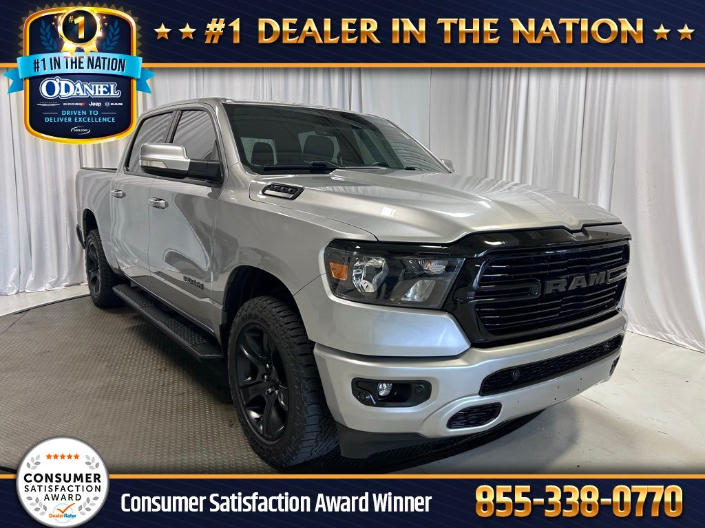 2020 RAM 1500 Big Horn/Lone Star 4x4 Crew Cab 5'7's photo