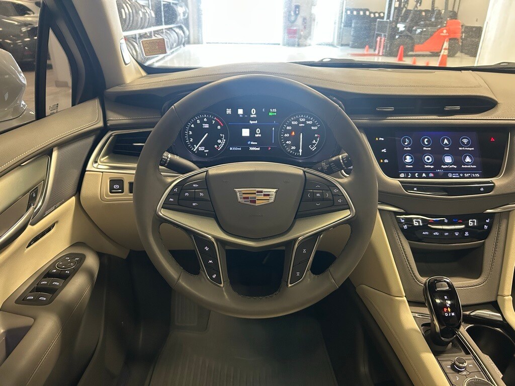2024 Cadillac XT5 Premium Luxury photo 3