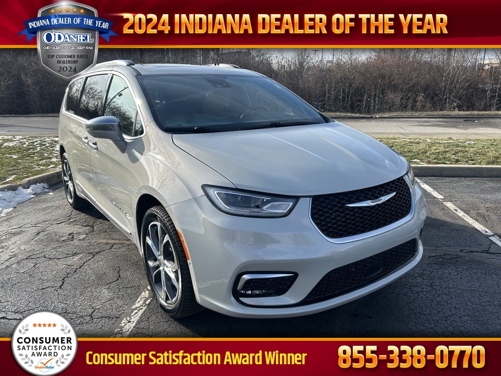 2021 Chrysler Pacifica Pinnacle's photo