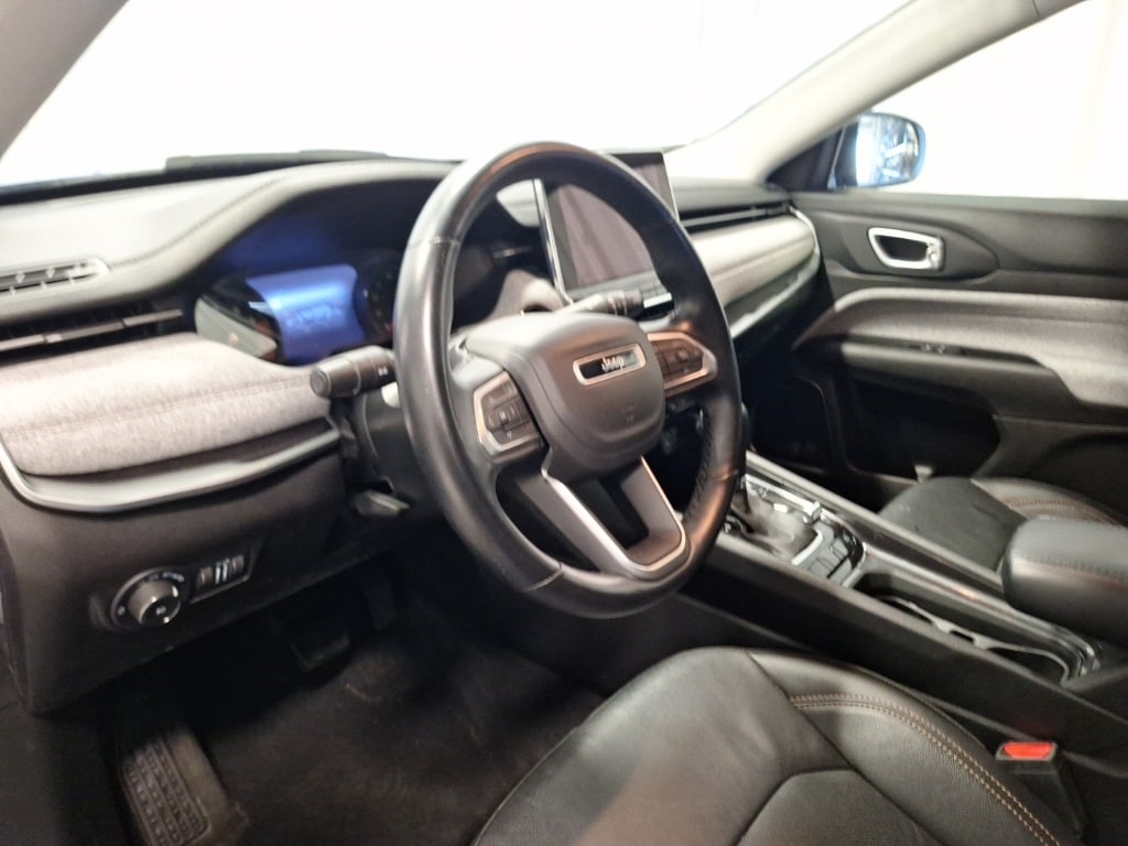 2022 Jeep Compass Latitude Lux photo 4