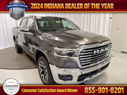 2026 Ram 1500 LARAMIE CREW CAB 4X4 5'7 BOX Pickup