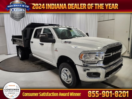 2024 Ram 3500 Chassis Cab 3500 TRADESMAN CREW CAB CHASSIS 4X4 60' CA Pickup