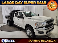 2024 Ram 3500 Chassis Cab 3500 TRADESMAN CREW CAB CHASSIS 4X4 60' CA Pickup