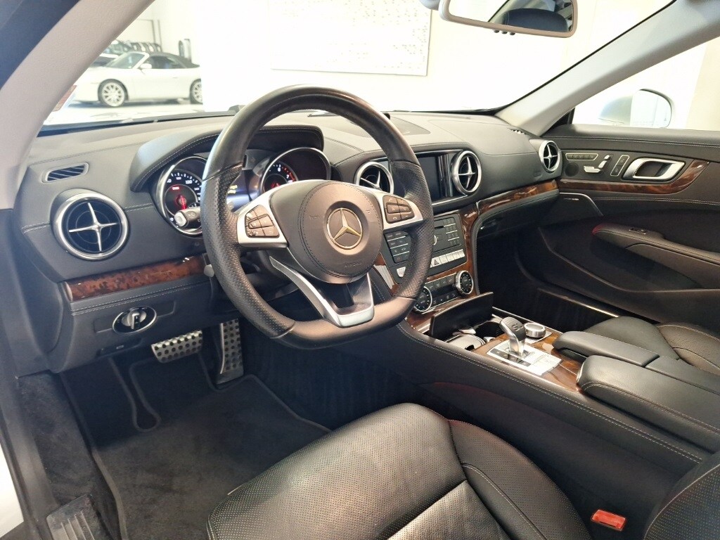 2019 Mercedes Benz SL 450 photo 2
