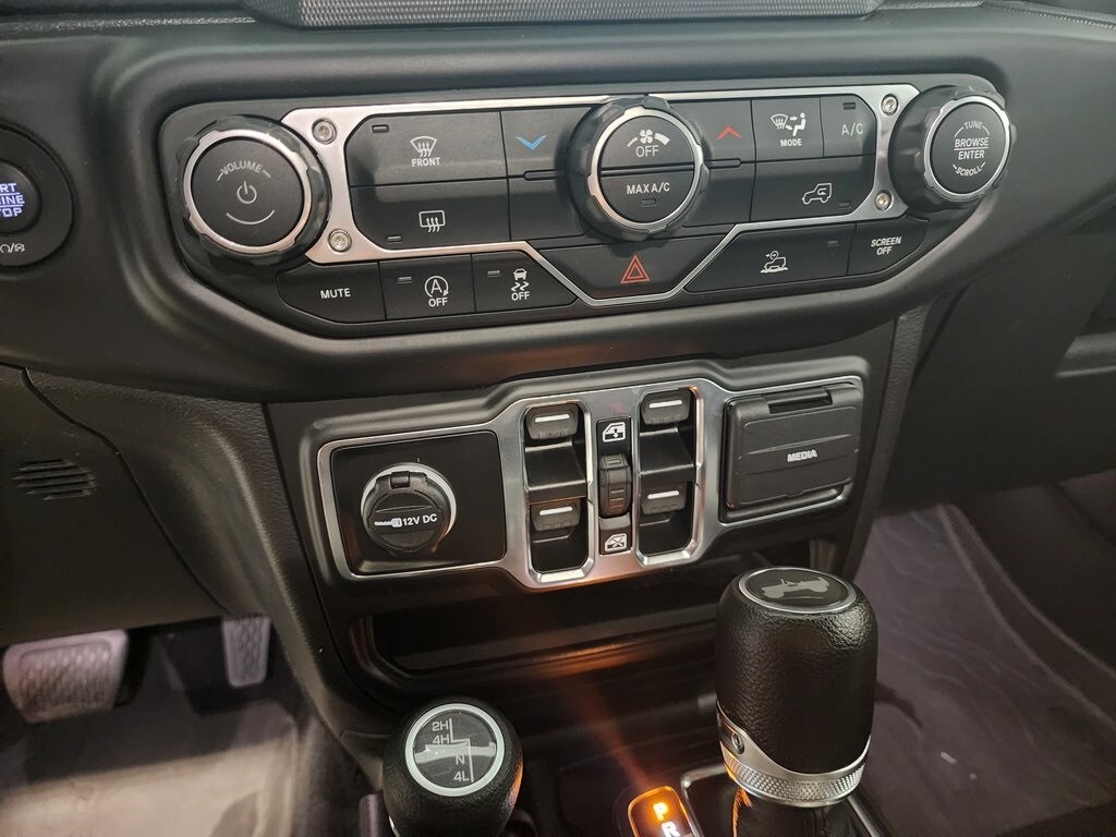 2023 Jeep Wrangler Sport photo 4