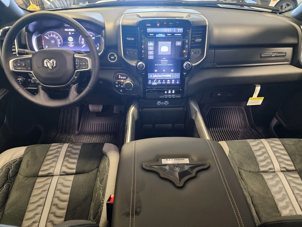 2025 Ram 1500 Big Horn photo 2