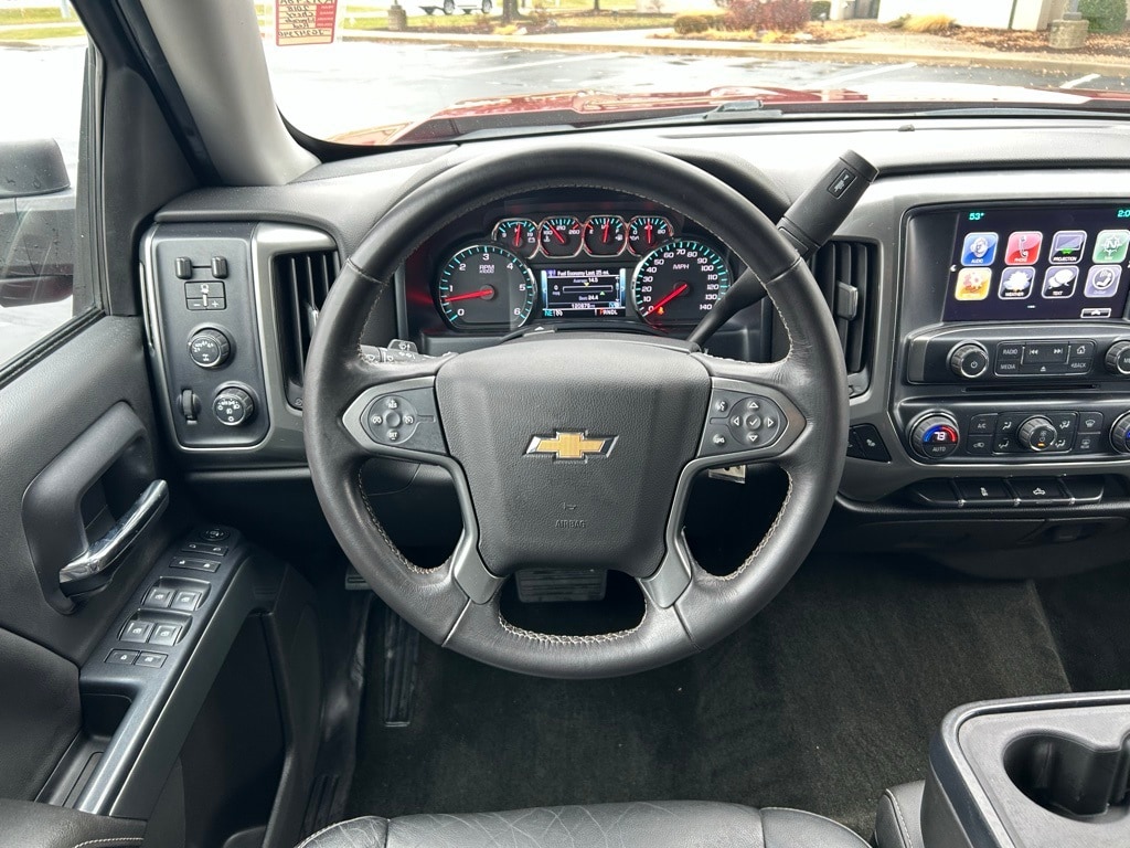 2018 Chevrolet Silverado 1500 LT photo 4
