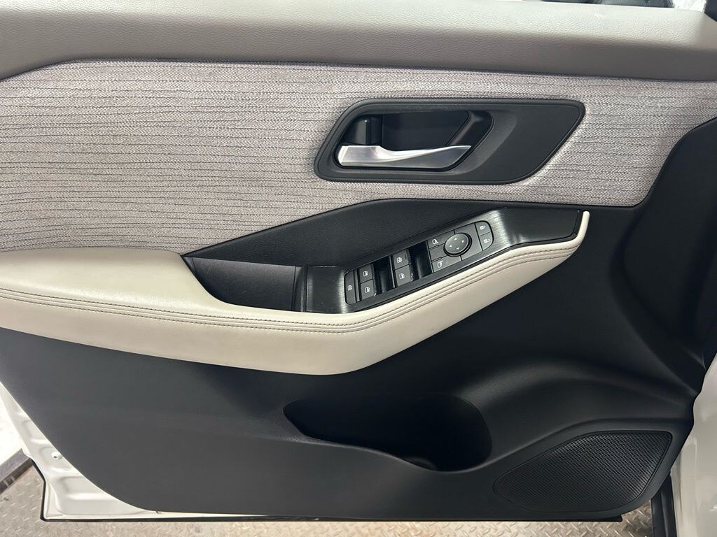 Used 2023 Nissan Rogue SV SUV