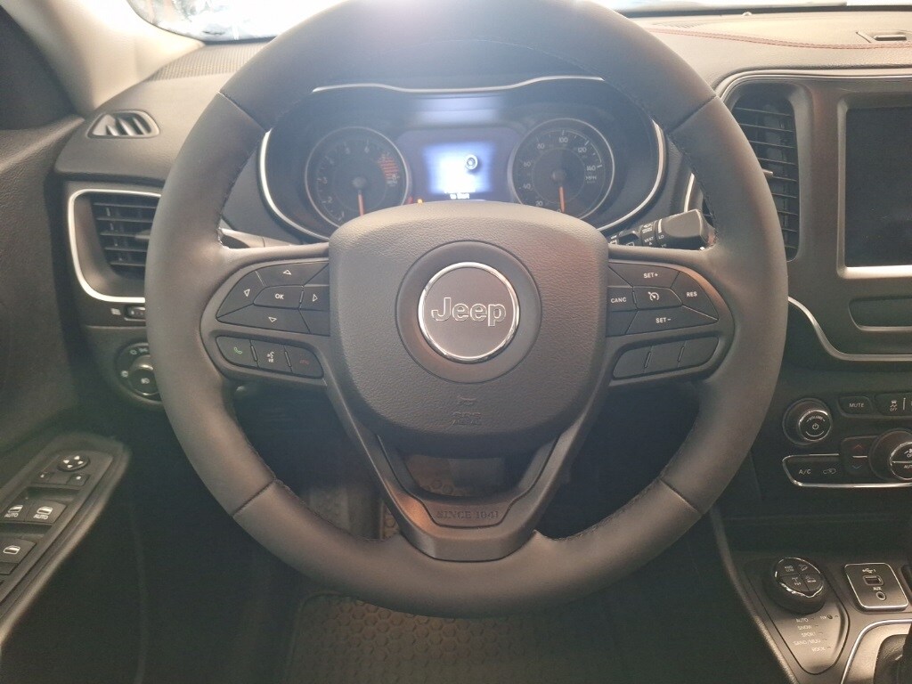 2022 Jeep Cherokee Trailhawk photo 3