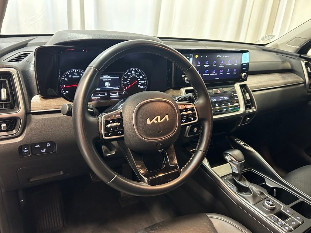 Used 2022 Kia Sorento EX SUV