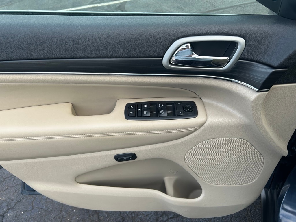 Used 2019 Jeep Grand Cherokee Limited SUV