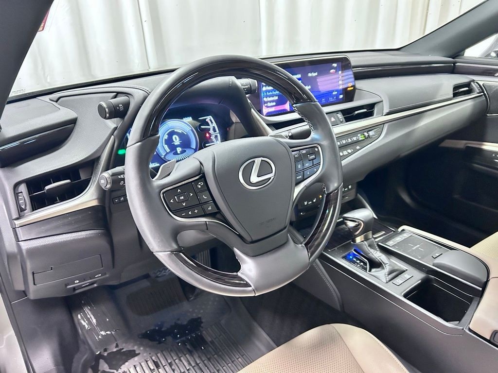 Used 2021 Lexus ES 300h Sedan