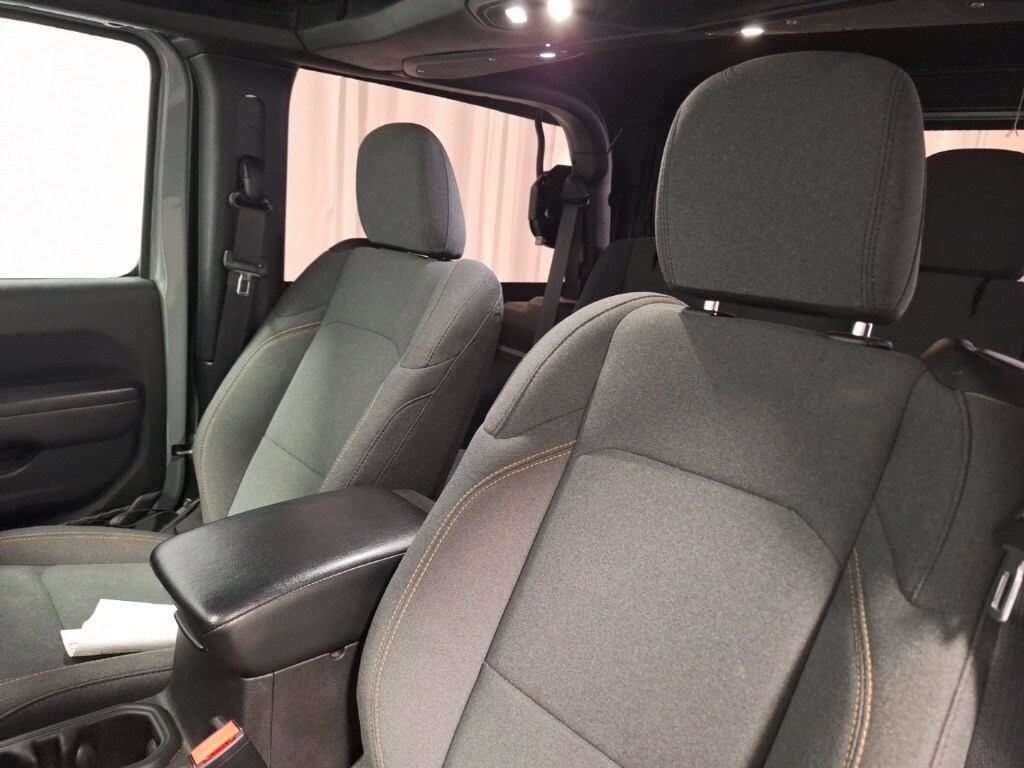 2024 Jeep Wrangler Sport S photo 4