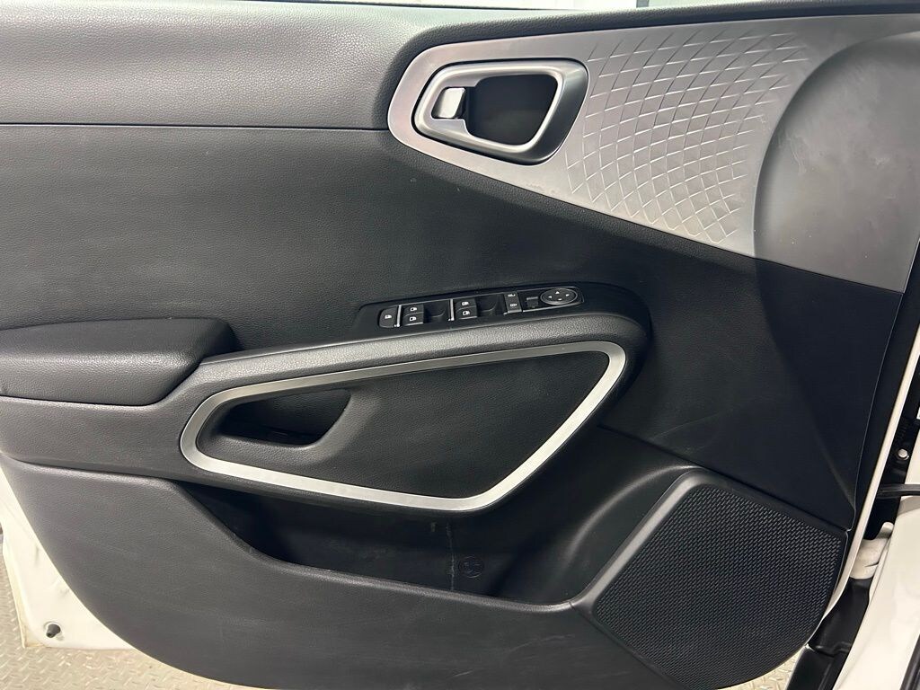 Used 2022 Kia Soul LX Hatchback