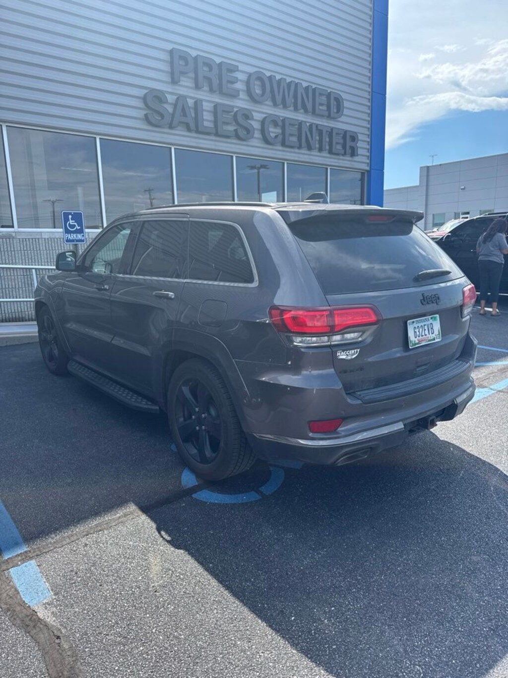 Used 2016 Jeep Grand Cherokee Overland 4x4 SUV